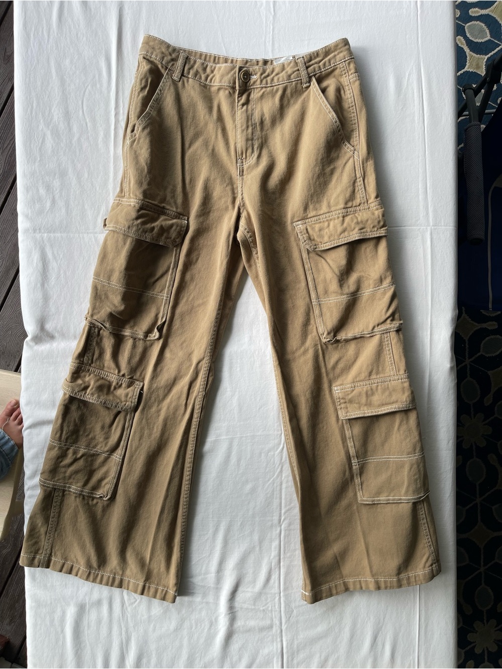 H&M Tan Cargo Pants with Multiple Pockets